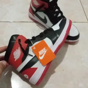 sepatu basket sneaker boot anak sampai dewasa murah berkualitas
