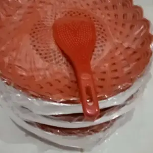 PIRING ROTAN PLASTIK CEKUNG PAKET 24 PCS & 36 PCS+Bonus centong nasi,Diameter 24,5 CM,Varian warna-Kitchenware