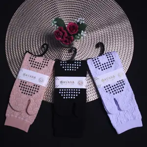 kaos kaki jempol embos ANTI SLIP motif timbul panjang sebetis ( motif 1 ) Muslim