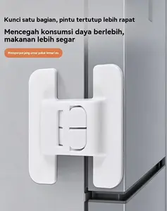 Pengunci pintu kulkas tempel perekat tanpa lubang, struktur ganda tidak mudah terbuka saat ditarik. Ringkas tidak mengganggu tampilan kulkas, pemasangan tinggal tempel saja. Awet tahan cuaca dan tidak mudah mengelupas seiring pemakaian lama.