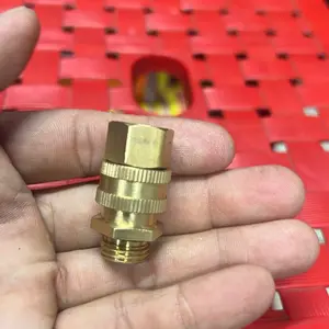 swivel Quick Coupler Sambungan selang Steam Kuningan