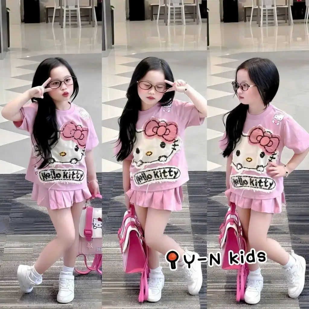 Set Váy Xếp Ly Có Lót Trong in Hình Helloo Kitty dành cho bé gái mặc Tết chất liệu cotton co giãn,sz 9-44kg