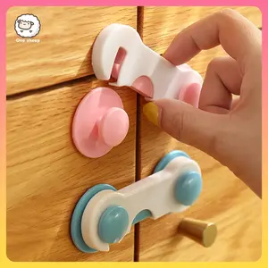 PENGAMAN LEMARI LACI PINTU PERABOTAN PENGAIT LACI SAFETY LOCK KARET 3M - BC J35
