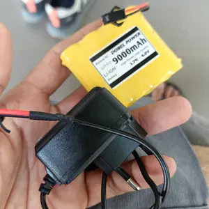 PAKET Baterai + charger RC 3.7V~4.8V 9000mAh YELLOW  soket hitam 2PIN tahan Lama