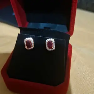 [NEW ARRIVAL] E31 Anting Red Ruby High Quality