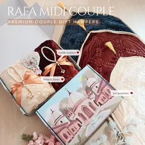 LILSALA Sajadah Couple Rafa Midi Emboss Kubah Premium Anti Slip – Kuncir Benang Emas + Tasbih 33 & Gift Box Eksklusif