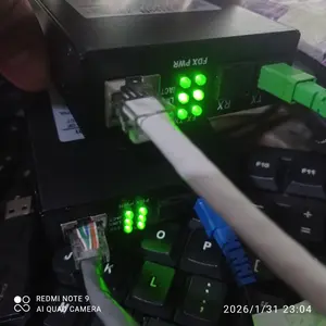 Sepasang HTB-3100 Fiber Optic Media Konverter Single Mode dengan 5V 2A EU Adaptor