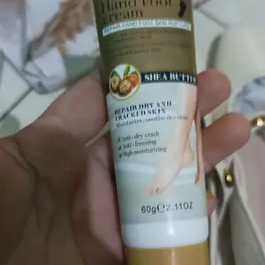Hand and Foot Salve Cream 60g Tangan Krim Kaki Anti-Chafing Kulit Memperbaiki Pelembab untuk Kasar Kering dan Retak Kaki Pecah-pecah Tumit Perawatan Vitamin Mengencangkan Mencerahkan Berminyak