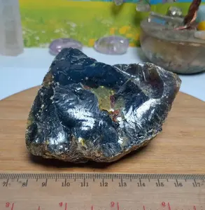 Natural Batu Amber Rough / Raw , Blue UV reactive (3)