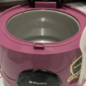 Magic Warmer Plus Miyako MCM-606 B SBC Air Pemanas