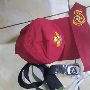 PAKET LENGKAP TOPI DASI SABUK SD/SMP/SMA/PRAMUKA