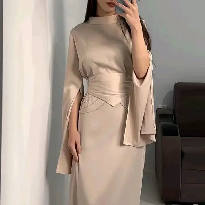 model dress simple elegan Lace-Up Simple Long A-Line Formal Dress