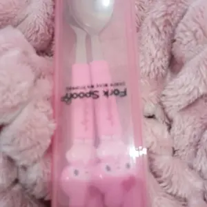 (Toko Kebutuhan) Set Sendok Garpu H1028 Alat Makan Anak Karakter Sanrio Peralatan Makan Portable Stainless Steel