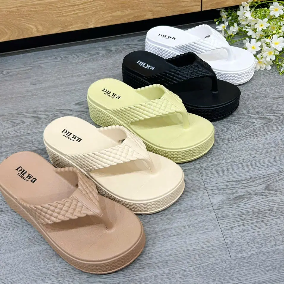 Dép kẹp đế cao 6 phân DH362-1,  nhựa đúc Duwa, quai dập hoa văn nổi, không xì xẹp, không thấm nước - 1