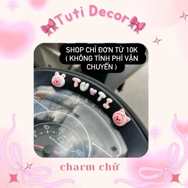 Shop Chỉ Đi Đơn Từ 3 Sản Phẩm ( 10K Trở Lên )   Charm Chữ Dán Xe  ( Tặng kèm keo - Màu ngẫu nhiên ) Cách đặt ảnh bên cạnh ạ ! Mỗi Mã Số Lượng Là 1 Cái  !!