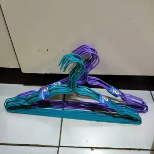 ISI 50 PCS!!! HANGER KAWAT /GANTUNGAN BAJU ANTI KARAT stainless jas lemari baju denim henger