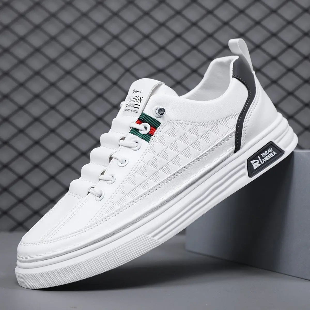 Giày thể thao nam Lakinta, giày sneaker nam giày lười màu trắng , màu kem GR01