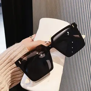 Kacamata Hitam Sunglasses Pria dan Wanita Fashion Korean Stayle Kekinian Terbaru Fashion