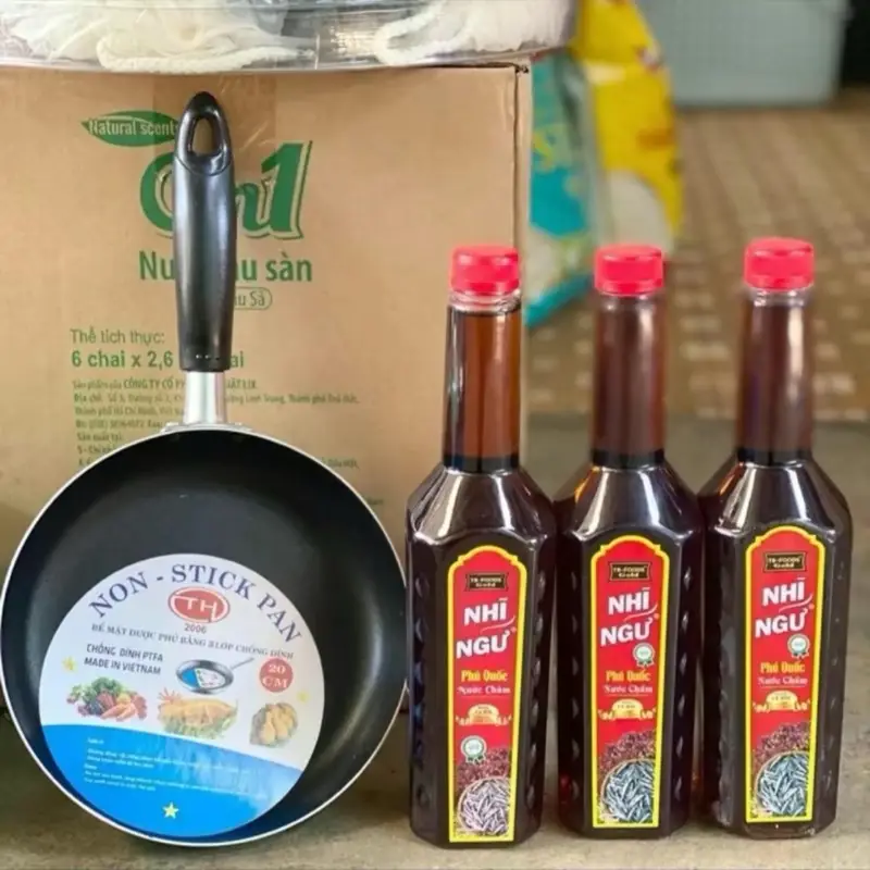 Combo 3 chai nước mắm nhỹ ngư 750ml tặng 1chảo chống dính size 20cm