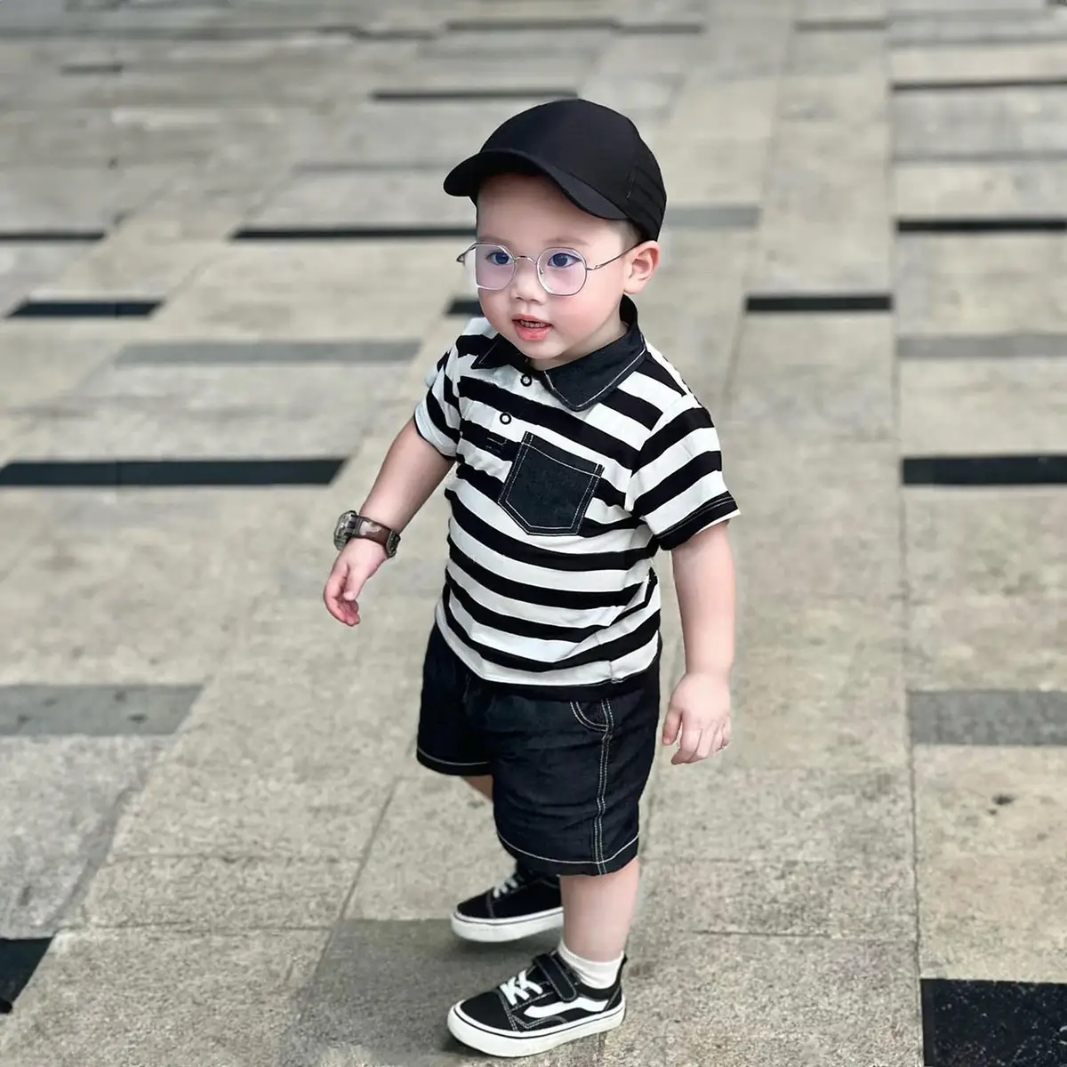 [Kho Sỉ Mẹ Gạo] Bộ Quần Và Áo Hè Polo Kẻ Ngang Đen, Chất Áo Thun cotton và Quần Kaki Hai Da Mềm Cho Bé Trai. Phong Cách Hàn Quốc. Size 8-30kg Jean